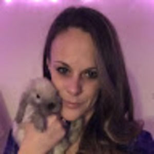 Meet your Posher, Caitlin